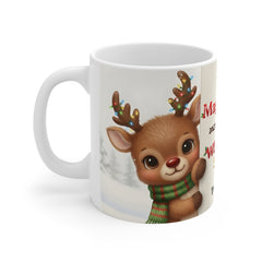 Personalizowany kubek „Magia Świąt zaczyna się w sercu” – świąteczny kubek z Mikołajem i reniferem | Prezent na Święta | Biały ceramiczny kubek na kawę i herbatę