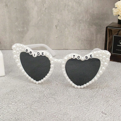 1Pair Bachelorette Party Bride Sunglasses Heart Shaped Glasses for Women Bridesmaid Bride Photo Tools Party Gift Accessories