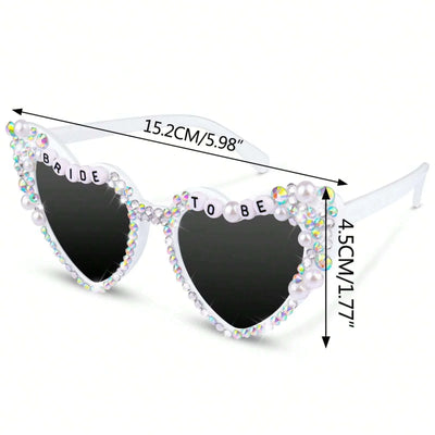 1Pair Bachelorette Party Bride Sunglasses Heart Shaped Glasses for Women Bridesmaid Bride Photo Tools Party Gift Accessories